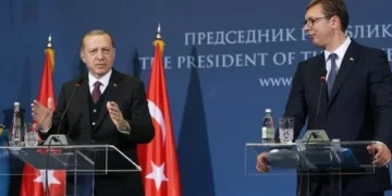 Mediumi turk: Dronët turq për Kosovën testojnë “epokën e artë” të marrëdhënieve të Ankarasë me Beogradin
