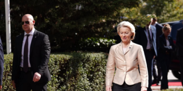 Von der Leyen e kryen vizitën në Kosovë pa konferencë për media, niset drejt Shkupit