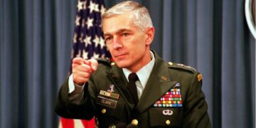 Prokuroria s’e kundërshton pranimin e deklaratës së Wesley Clark në prova materiale