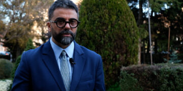 “Qendra e rinumërimit në Mitrovicë ishte qendër kri’mi” – Behrami: Ky rast është ndër skandalet më të mëdha zgjedhore në Kosovë!