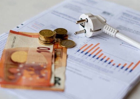 Paralajmërohet shtrenjtim i ri i energjisë elektrike në janar