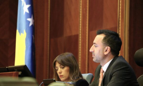 Rregullat e Bashës, e lë të hapur seancën e VV’së në rast se ka “ndryshim të qëndrimeve” nga partitë tjera