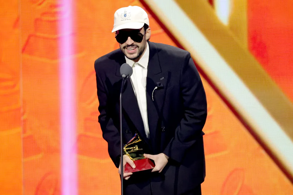 Bad Bunny fiton çmimin kryesor në ‘Latin Grammys’