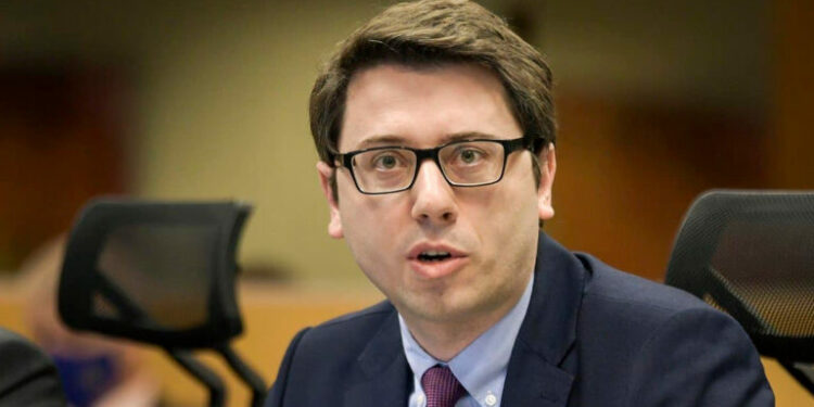 Murati: Kushtetuta jo rastësisht e parasheh edhe mundësinë e mandatarit të dytë për formim të qeverisë, në rast se dështon i pari