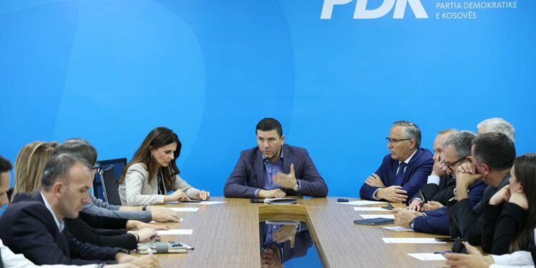 PDK mban mbledhje të Kryesisë: S’kemi votë për asnjë mandatar nga VV’ja – s’ka zgjidhje pos zgjedhjeve të parakohshme