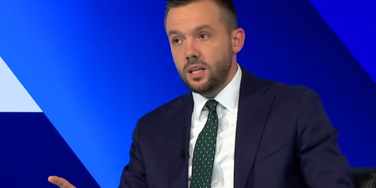 “Mitrovicën s’mund ta duan më shumë njerëzit e VV-së”, Tahiri: Jam i bindur që fitoj