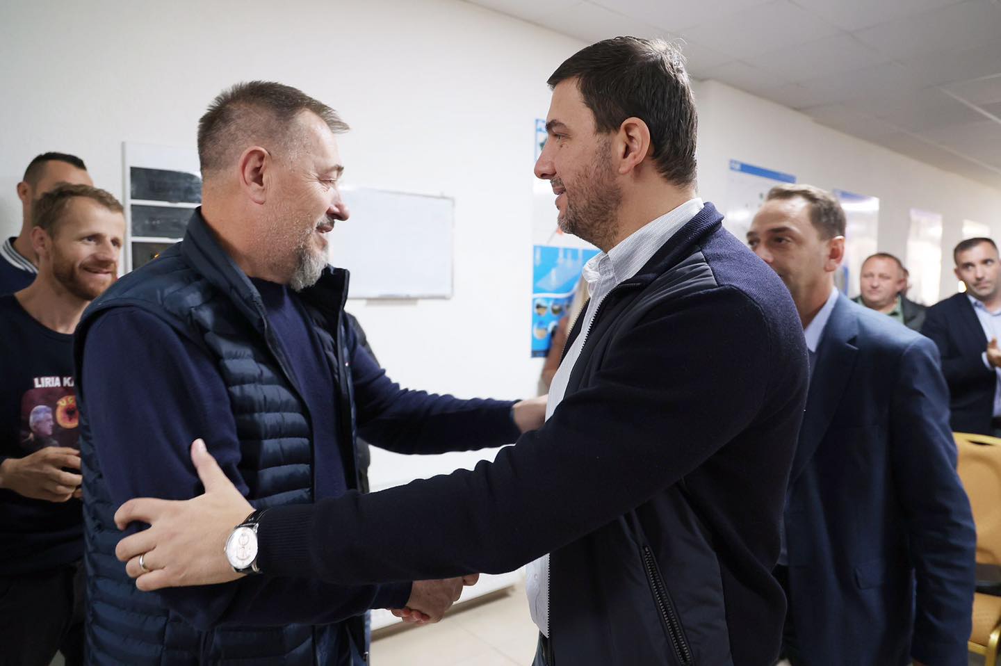 Lushtaku: Dorëheqja e Krasniqit le të shënojë një moment që unifikon edhe më tepër PDK-në