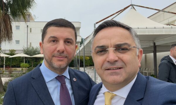 Tahiri: Memli u përball me dy sfida – unitetin e PDK-së dhe ruajtjen e trashëgimisë së lidershipit në Hagë