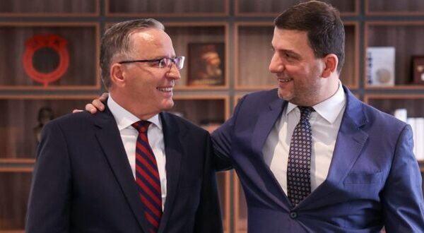 Krasniqi: Prej nesër deri të hënën mund të shpallen kandidaturat për kryetar të PDK, preferenca ime është Bedri Hamza