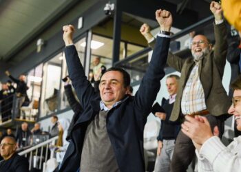 “Me ty, gjithmonë!”, Kurti uron Kosovën pas fitores historike në Slloveni