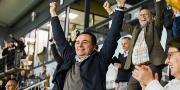 “Me ty, gjithmonë!”, Kurti uron Kosovën pas fitores historike në Slloveni