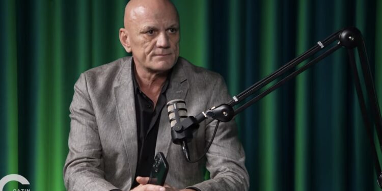 Gani Geci pyet publikisht se cilat janë lidhjet e Dejona Mihalit me këtë parti greke