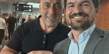 Zeqiri: Me i thënë Ramushit që luftoi kundër Serbisë dhe krijoi Ushtrinë e Kosovës se është me Listën Serbe, duhet me qenë kokërra e idiotit