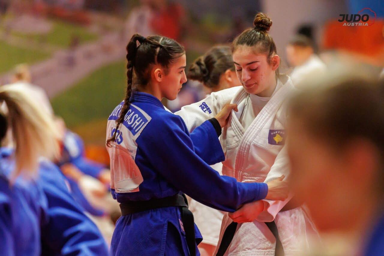 Laurinë Gashi prek finalen, triumfon ndaj kroates