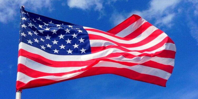 SHBA pezullon të gjitha vendimet për azil