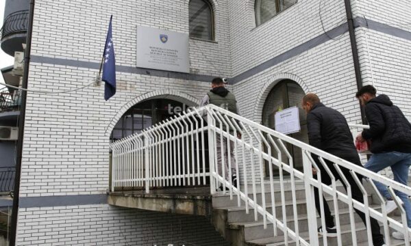 Caktohen seancat konstituive në komunat me shumicë serbe