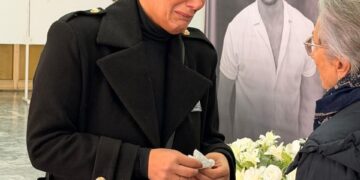 Big Mama e përlotur në homazhet për Shpat Kasapin