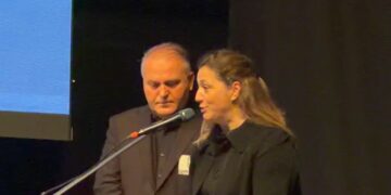 Motra e Shpatit në ceremoninë mortore: Amanetin për Roelin do ta kryejë