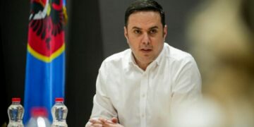 Abdixhiku i përgjigjet Kurtit: S’do t’iu vie rendi më, s’ofron asgjë përveç bllokimit e kërcënimit