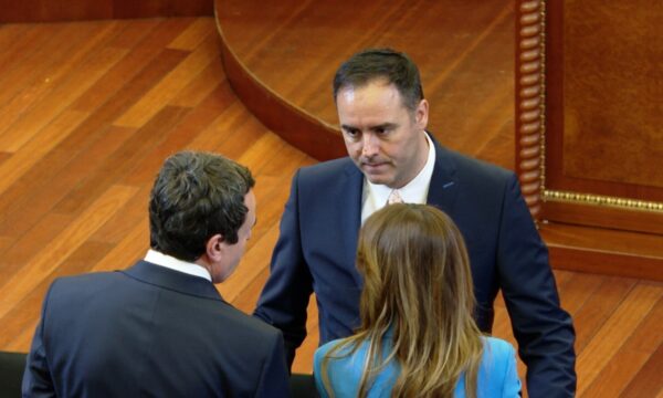 Në VV nuk e dinë nëse Konjufca i ka votat për mandatarin e Qeverisë