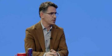 Zefaj: 100 eurot për studentë – tentim i Kurtit për të blerë vota