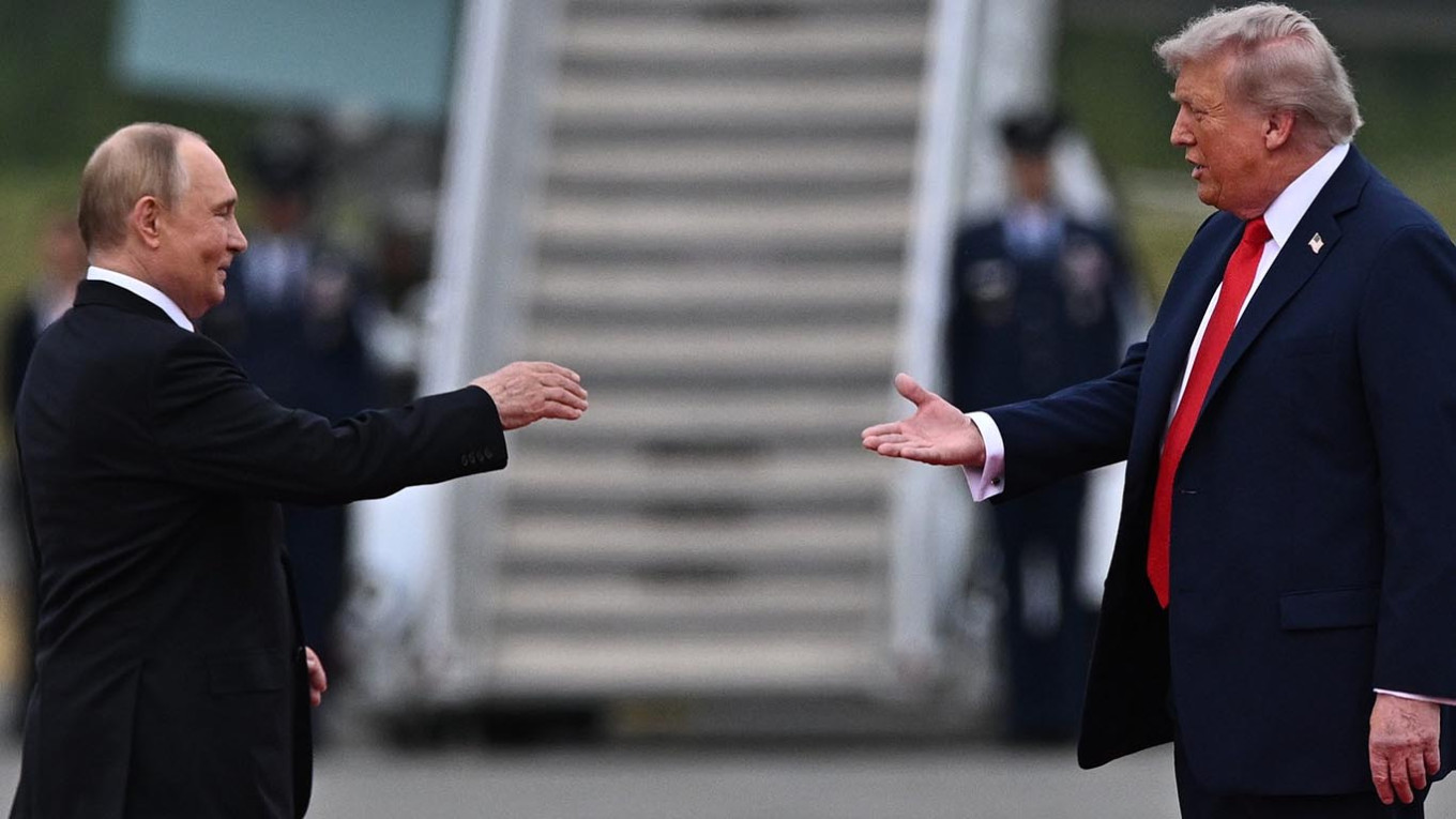 Trump tregon se pse anuloi takimin me Putinin në Hungari