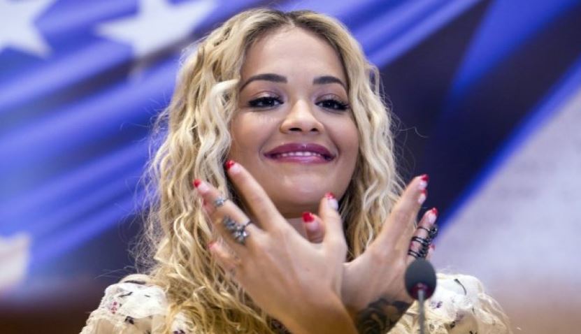 Rita Ora: Prindërit e mi ikën nga Kosova për shkak të përndjekjes ndaj shqiptarëve