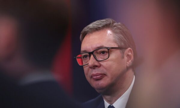 N1 e mban për fjalësh Vuçiqin, nuk i del paralajmërimi për Kosovën që e bëri pas njohjes nga Siria