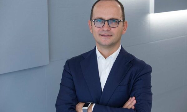 Frikë, poshtërim, shpresë