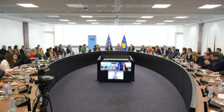 Mblidhet grupi punues Kosovë-KiE, diskutohen projektet që po implementohen