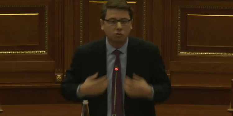 “Ish dashtë me u përgjigj penalisht” – përplasje mes Muratit dhe Grudës në seancë, përfshihet edhe Albulena Haxhiu