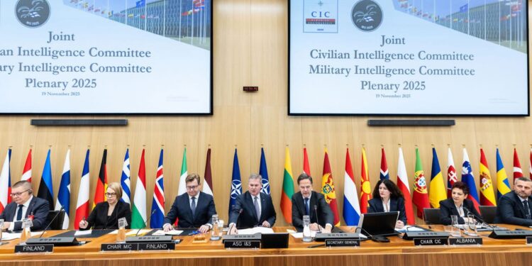 HISTORIKE: Shefja e SHISH Vlora Hyseni, udhëheqëse e mbledhjeve më të rëndësishme të inteligjencës civile dhe ushtarake në Bruksel