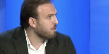 “Qytetarët duhet ta dinë këtë para zgjedhjeve”: Eksperti financiar paralajmëron tjetër shtrenjtim të rrymës