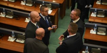 Buzhala: “Lista Serbe po i kthen këmbët kah dielli”