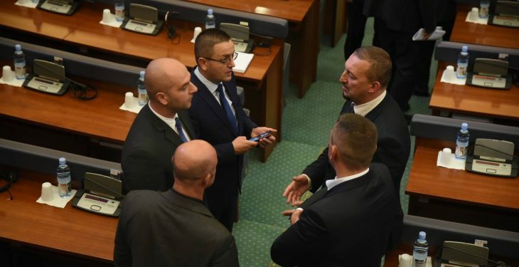 Buzhala: “Lista Serbe po i kthen këmbët kah dielli”