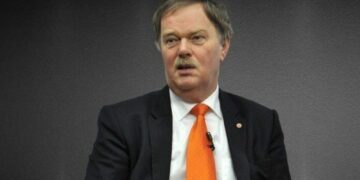 Bosch: Seanca për Thaçin më 28 nëntor duhej të ishte shmangur!