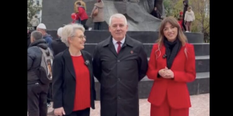 Gërvalla, Haxhiu e Sveçla shkojnë në Vlorë për 28 Nëntor, e shfrytëzojnë edhe për pak fushatë