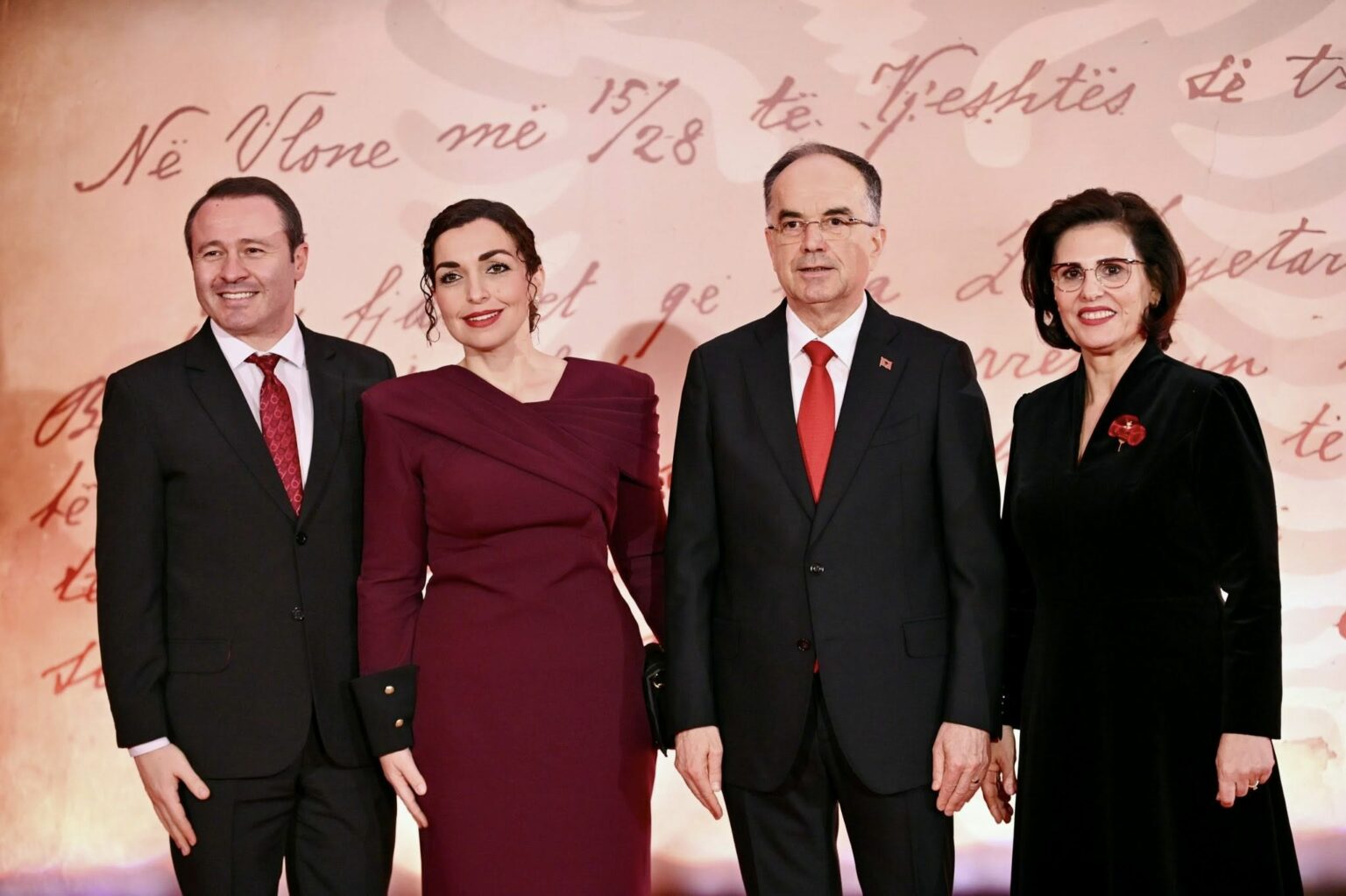 Begaj nikoqir i darkës për festën e pavarësisë, Osmani: Atmosfera mbante peshën e historisë dhe fuqinë e bashkimit