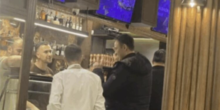 “Në vend se t’i thërriste liderët në takim, Konjufca lobonte në Gjakovë”