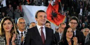 Dugollit s’i treguan gjë për Konjufcën, mbrëmë thoshte se s’ka opsion tjetër përveç Kurtit për mandatar