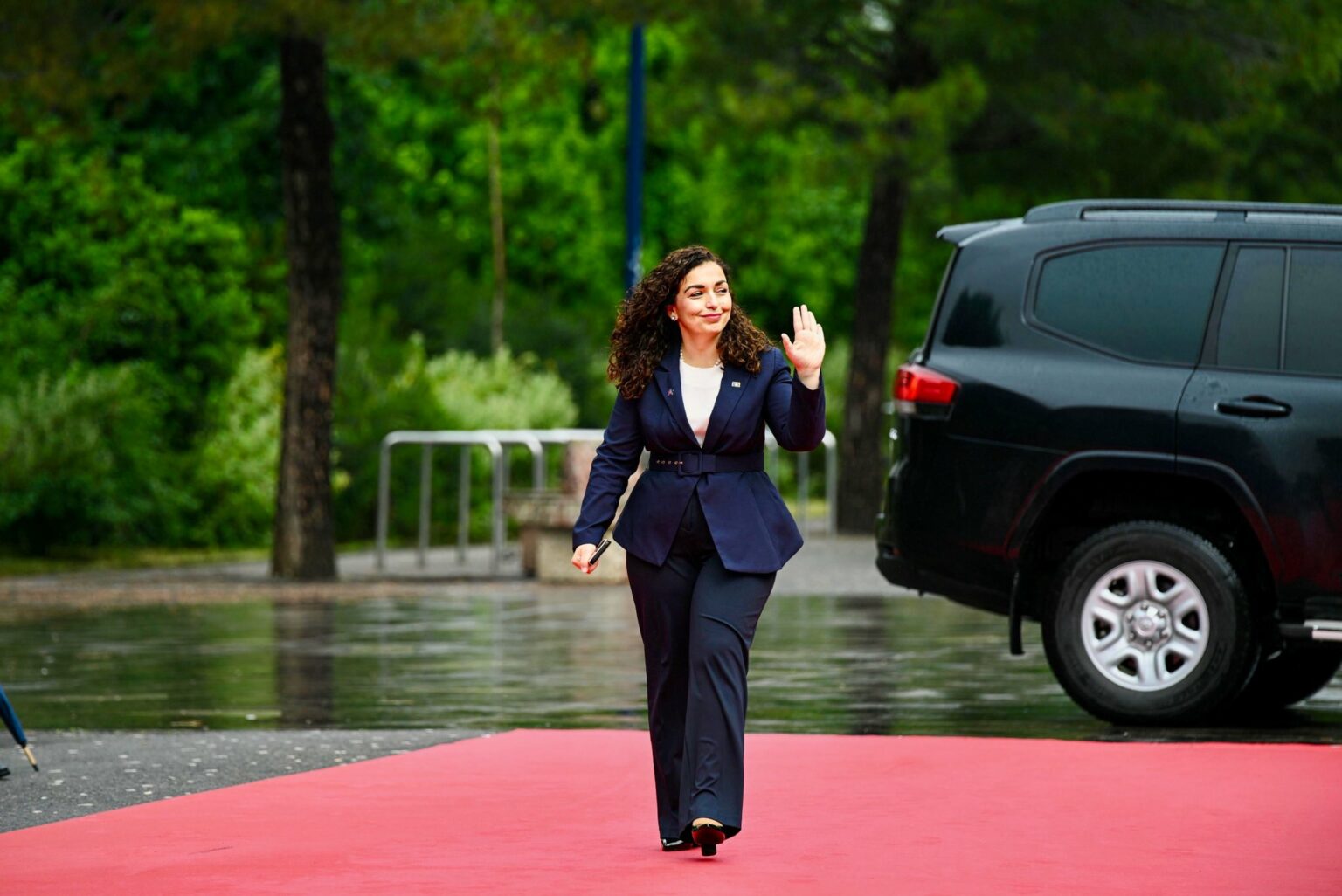 “Kanë mbetur edhe pak ditë”, Osmani për mandatarin e Vetëvendosjes!