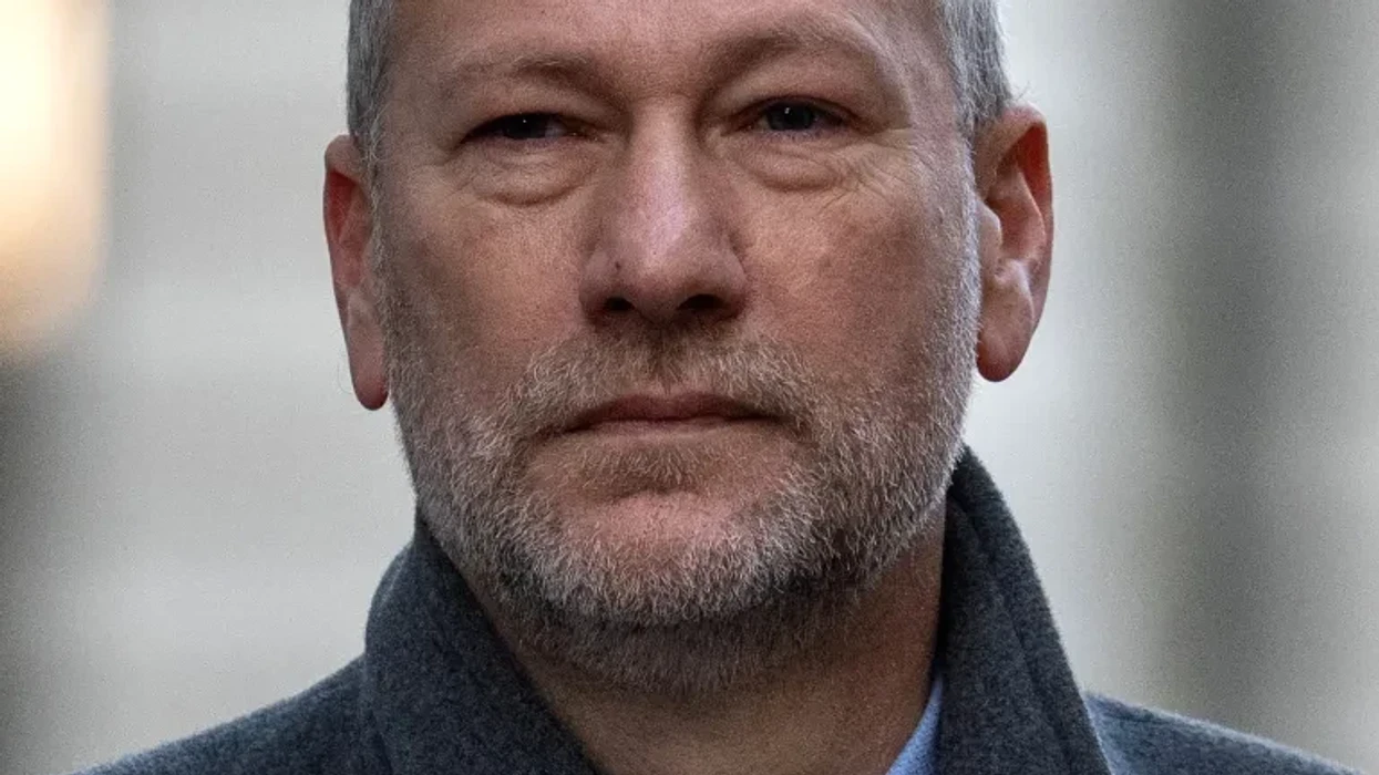 Arrestohet ish-politikani britanik, mori ryshfet nga Rusia që ta lëvdonte në Parlamentin Evropian