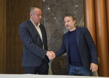 Thellohet aleanca VV-AAK për balotazhin, zyrtarizohet një tjetër koalicion mes tyre