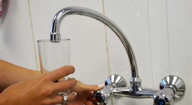 Turbullirat në kanalin Ibër-Lepenc lënë pa ujë disa zona të Fushë Kosovës, Obiliqit, Drenasit e Prishtinës