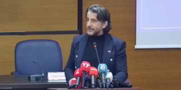 Seanca në Komunë për buxhetin, Rama: Asnjë kalkulim politik, fondet veç për funksionalizimin e ndërmarrjeve