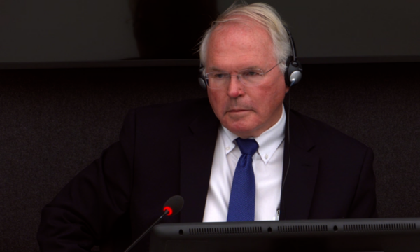 Hill: S’besoja se ekzistonte ndonjë shtab i UÇK-së, përpiqeshin të na bindinin se duhej t’i merrnim seriozisht