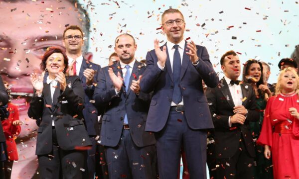 Triumfi bindës dhe rreziku i pushtetit absolut në Maqedoninë e Veriut