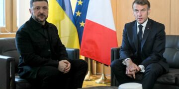 Macron pret të hënën në takim Zelenskyn