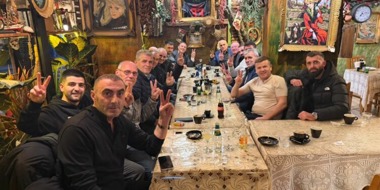 Fadil Geci merr mbështetje në Mitrovicë nga veprimtarë e aktivistë të LDK-së