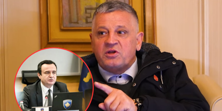 “Ka pritu me nënshkru letra”, Haradinaj kritikon Kurtin që nuk shkoi për vizitë tek katërshja e UÇK në Hagë